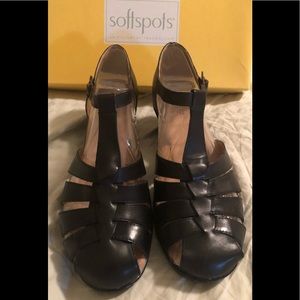 Softspots Women’s Idelia Black Heeled Sandal 11M/43 New!